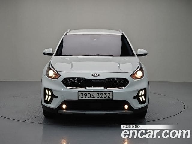 Kia Niro — фото 1