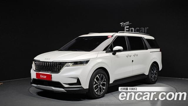 Kia Carnival — фото 1
