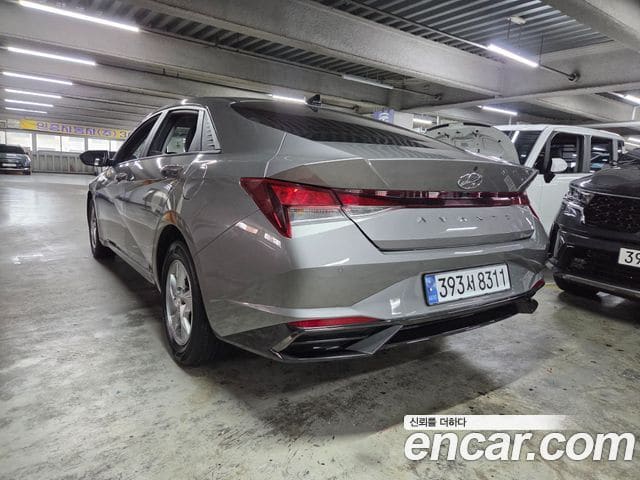 Hyundai Avante — фото 1