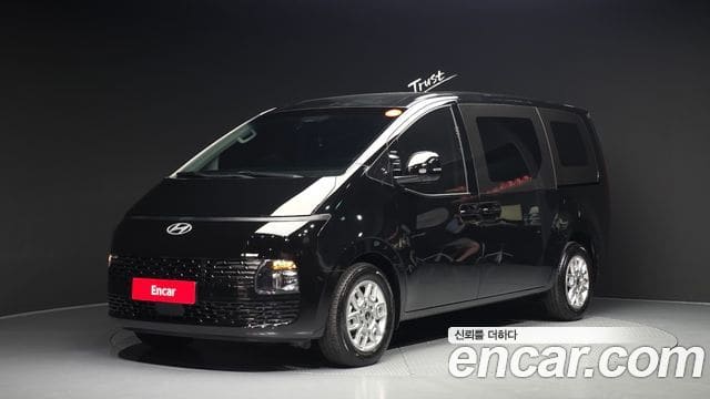 Hyundai Staria — фото 1