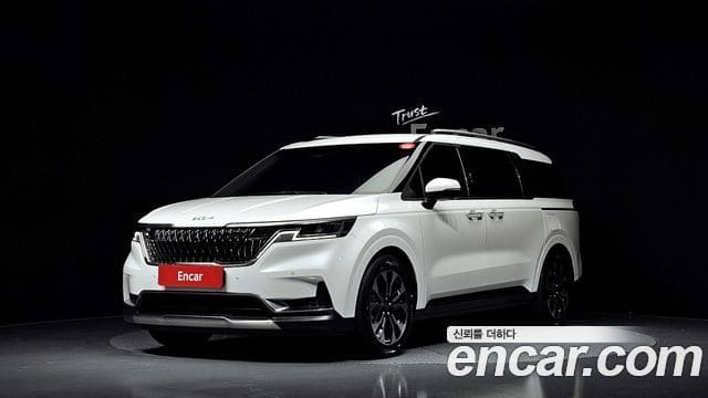 Kia Carnival — фото 1