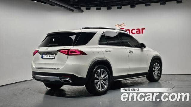 Mercedes-Benz GLE-Class — фото 1