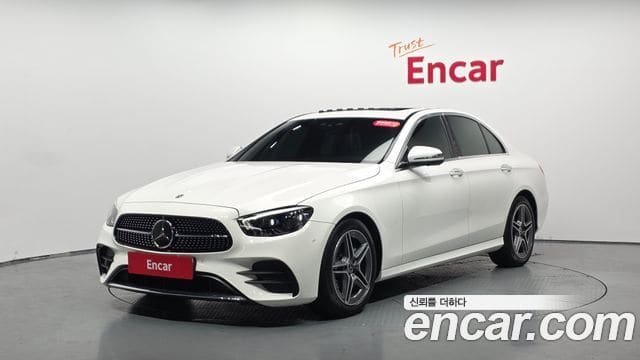 Mercedes-Benz E-Class — фото 1