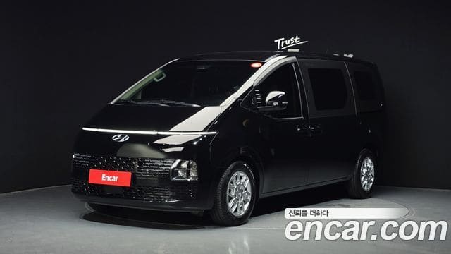 Hyundai Staria — фото 1