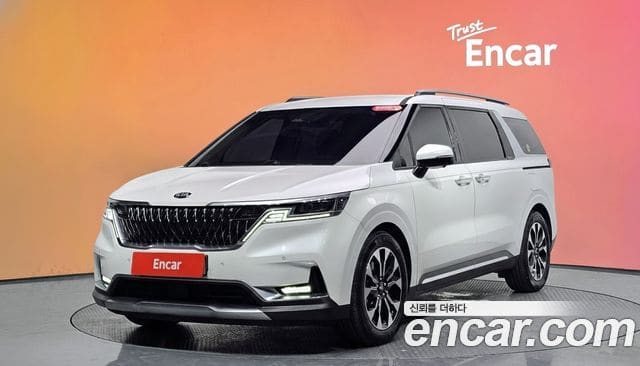 Kia Carnival — фото 1