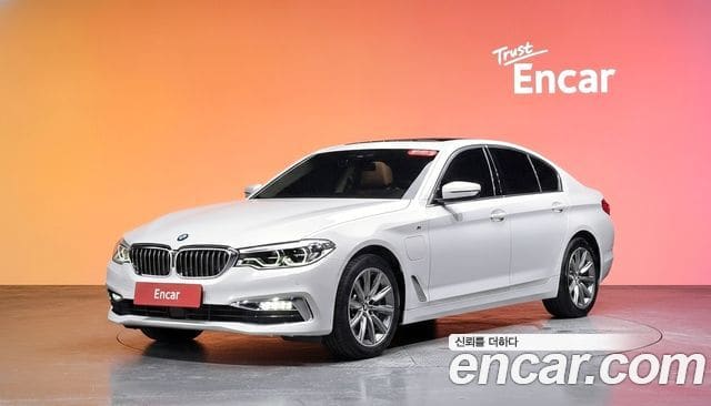 BMW 5 Series — фото 1
