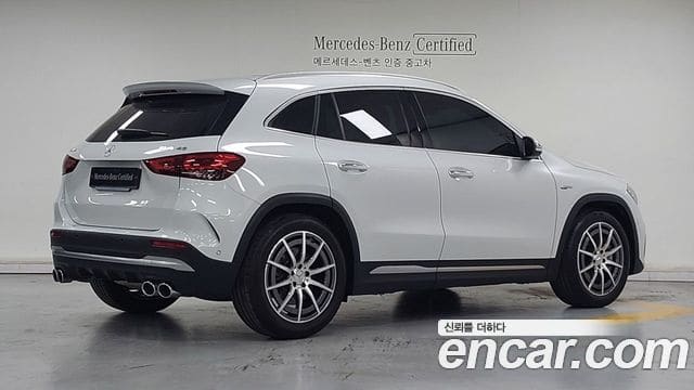Mercedes-Benz GLA-Class — фото 1
