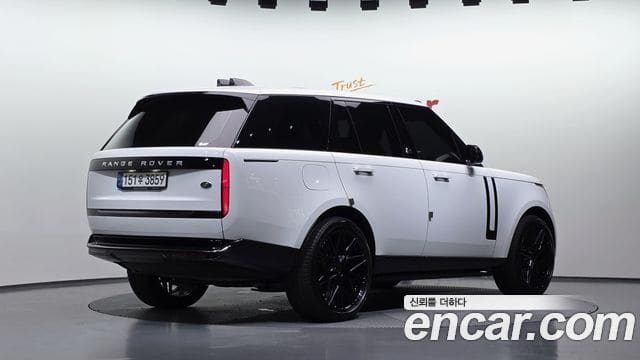 Land Rover Range Rover — фото 1