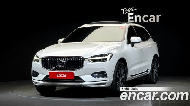 Volvo XC60 — фото 1