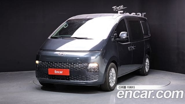 Hyundai Staria — фото 1