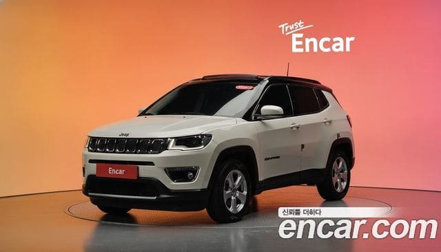 Jeep Compass — фото 1