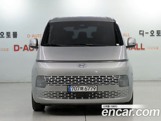 Hyundai Staria — фото 1