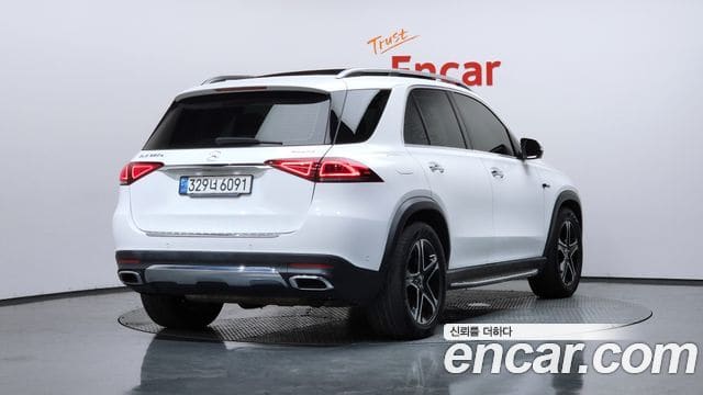 Mercedes-Benz GLE-Class — фото 1