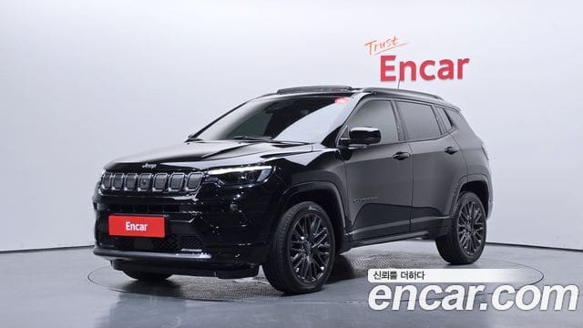 Jeep Compass — фото 1