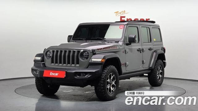 Jeep Wrangler — фото 1