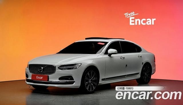 Volvo S90 — фото 1