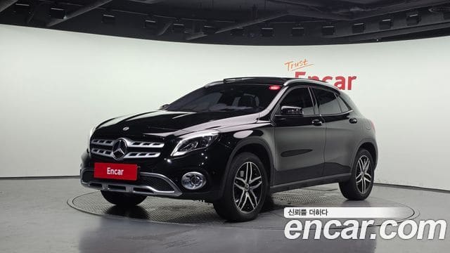 Mercedes-Benz GLA-Class — фото 1