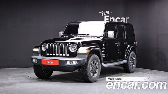 Jeep Wrangler — фото 1