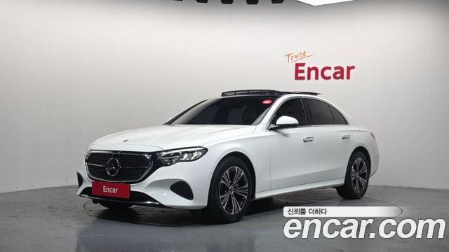 Mercedes-Benz E-Class — фото 1