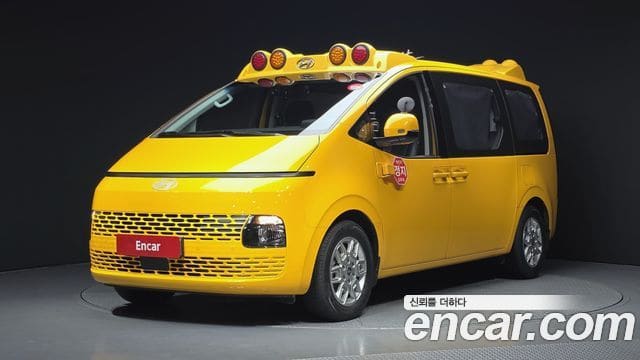 Hyundai Staria — фото 1