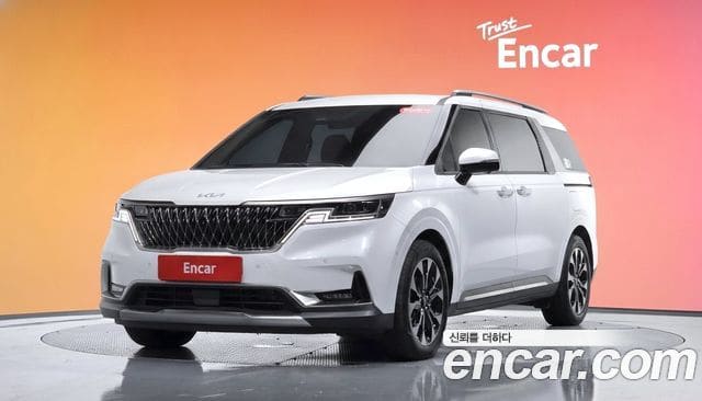 Kia Carnival — фото 1