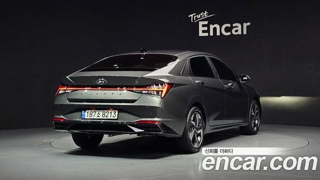 Hyundai Avante — фото 1