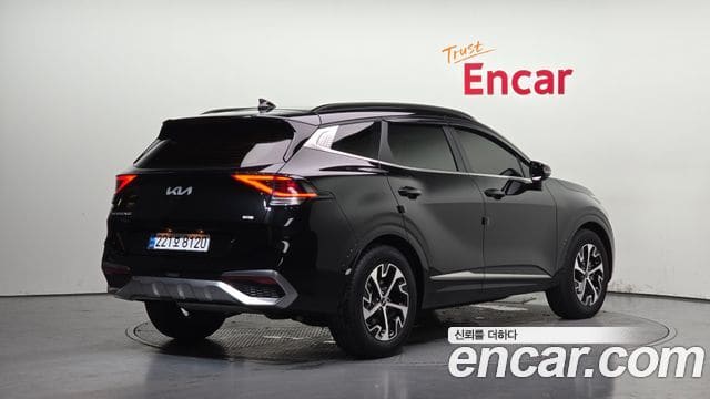 Kia Sportage — фото 1