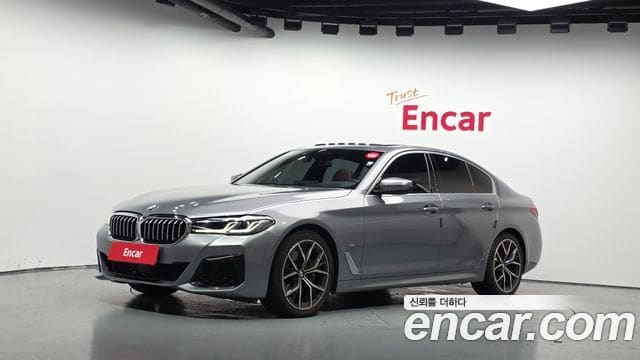 BMW 5 Series — фото 1