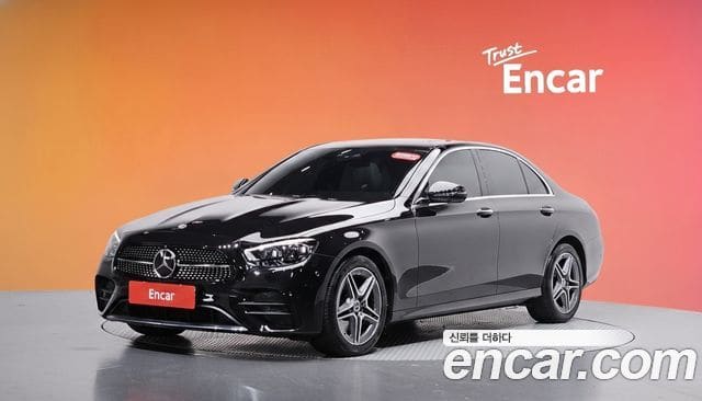 Mercedes-Benz E-Class — фото 1