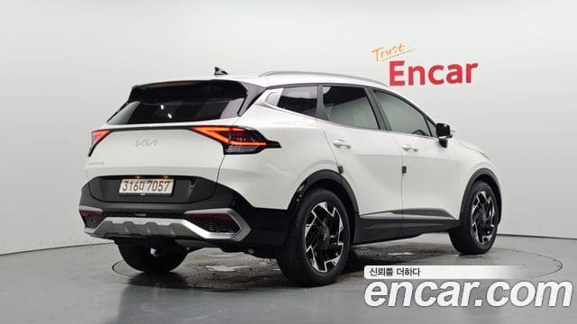 Kia Sportage — фото 1
