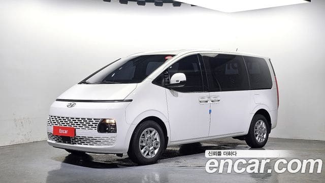 Hyundai Staria — фото 1