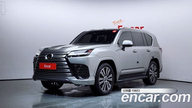 Lexus LX — фото 1