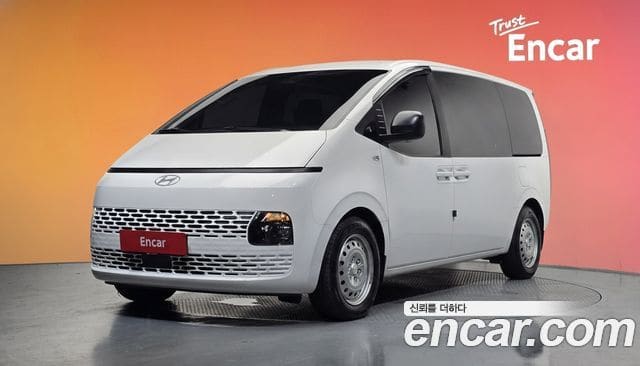 Hyundai Staria — фото 1
