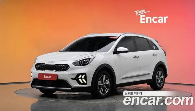 Kia Niro — фото 1
