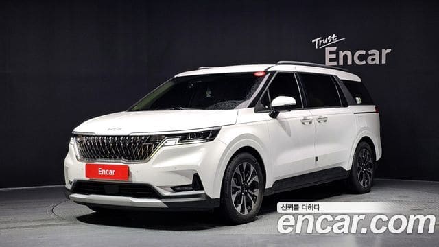 Kia Carnival — фото 1