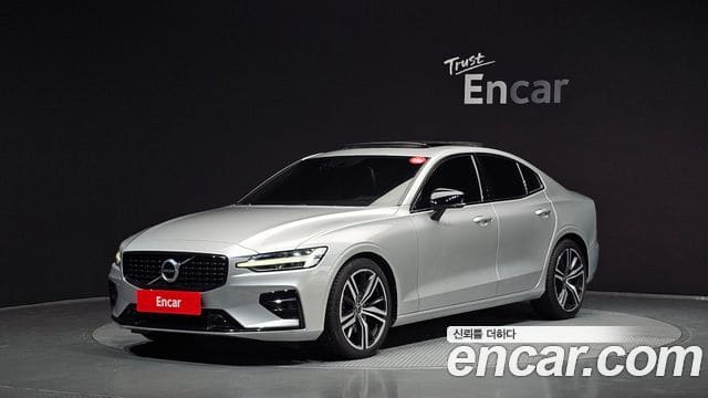 Volvo S60 — фото 1