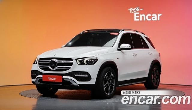 Mercedes-Benz GLE-Class — фото 1