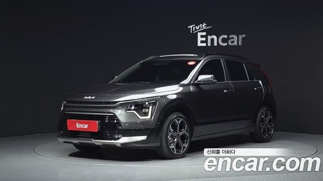 Kia Niro — фото 1