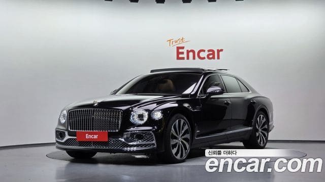 Bentley Flying Spur — фото 1