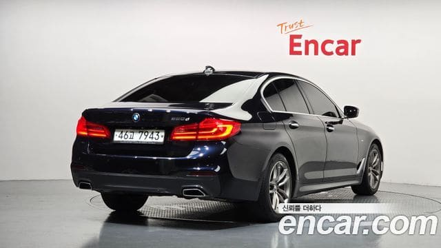 BMW 5 Series — фото 1