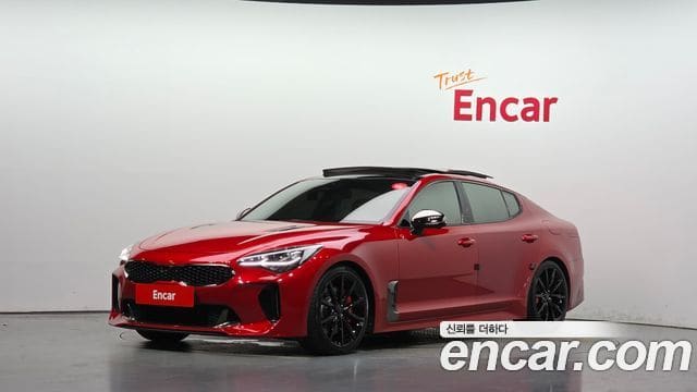 Kia Stinger — фото 1