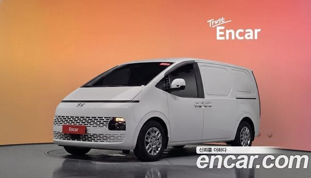 Hyundai Staria — фото 1