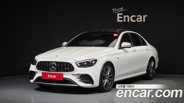 Mercedes-Benz E-Class — фото 1