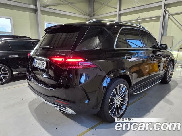 Mercedes-Benz GLE-Class — фото 1