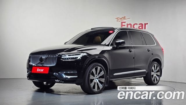 Volvo XC90 — фото 1