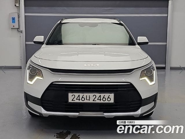 Kia Niro — фото 1