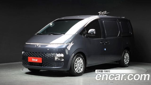 Hyundai Staria — фото 1