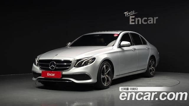 Mercedes-Benz E-Class — фото 1