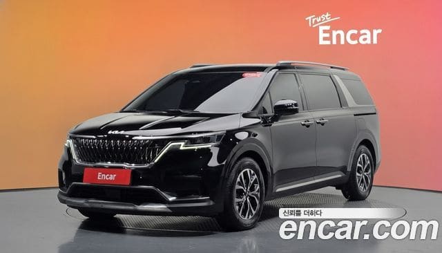 Kia Carnival — фото 1