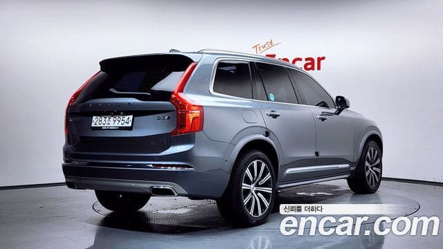 Volvo XC90 — фото 1